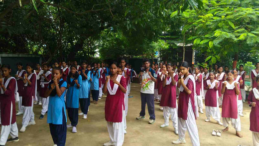 बालिका उच्च विद्यालय में रानी लक्ष्मीबाई आत्मरक्षा प्रशिक्षण का शुभारंभ, 500 छात्राओं ने लिया हिस्सा
